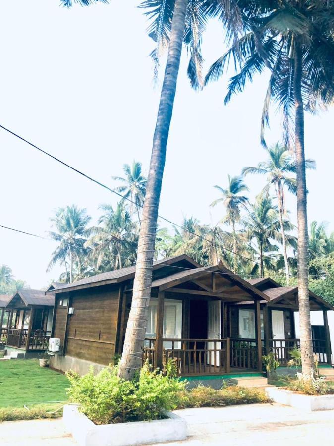 Golden Sands Resort, Morjim Exterior photo